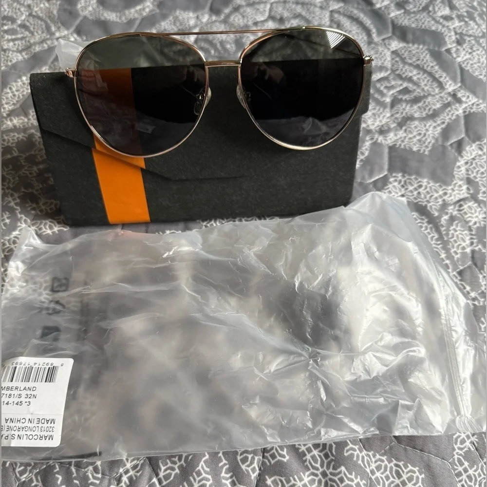 Classic Black Aviator Sunglasses